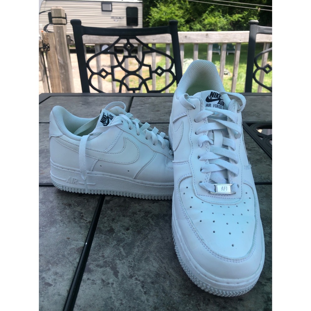 Nike Air Force 1 Low Triple White Leather Sneakers AF1 Sz 8.5 US